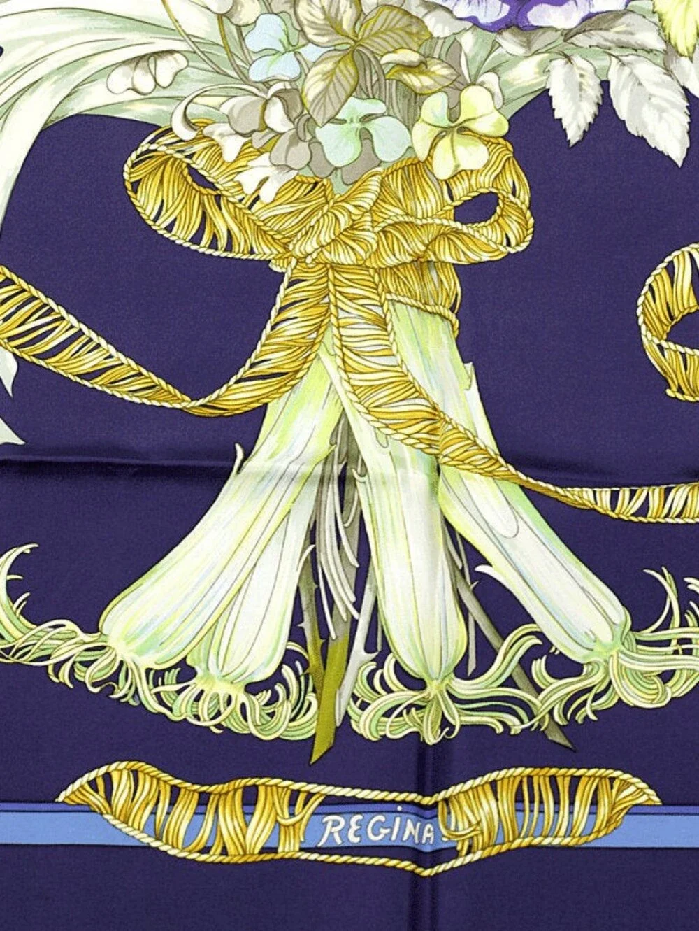 BNIB! RARE! Hermes Silk Scarf Carré 90 Regina Her Majesty The Queen Black Rare